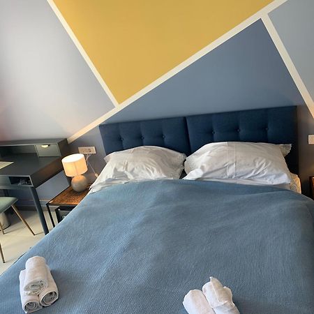 Hotel Elu Iris สปลิท ภายนอก รูปภาพ